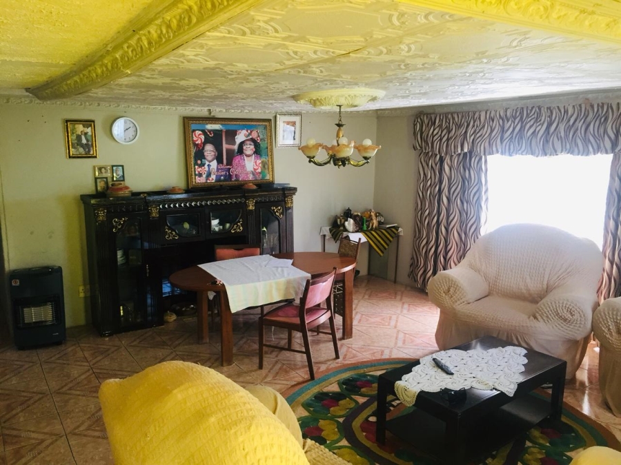 5 Bedroom Property for Sale in Mdantsane Nu 17 Eastern Cape